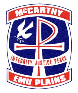 McCarthy Catholic College, Emu Plains校徽