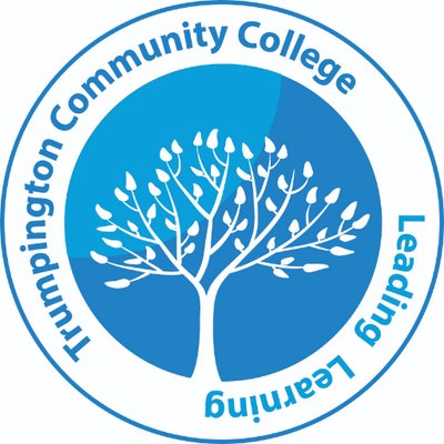 Trumpington Community College校徽