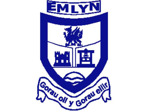 Ysgol Gyfun Emlyn校徽