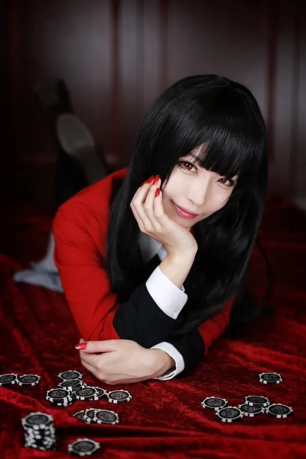 蛇喰 夢子