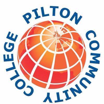 Pilton Community College校徽