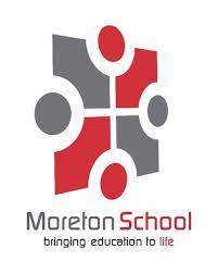 Moreton School校徽