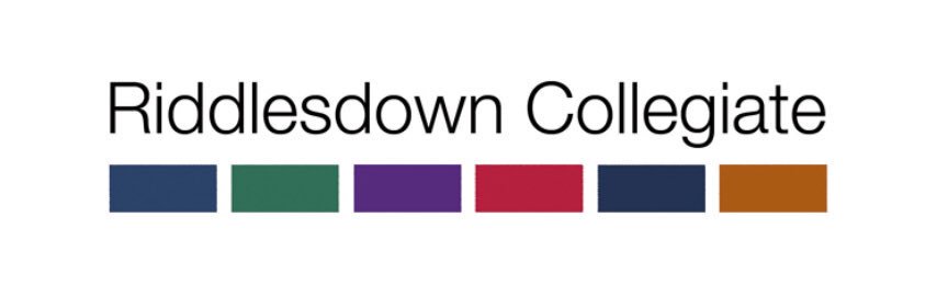 Riddlesdown Collegiate校徽