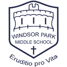 Windsor Park CE(C) Middle School校徽